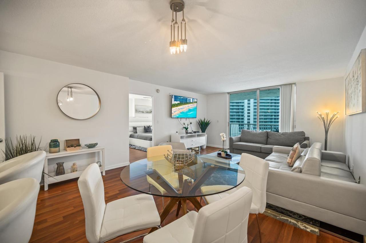 Luxurious 1Br High Rise Condo Brickell-Free Parking Miami Exterior photo