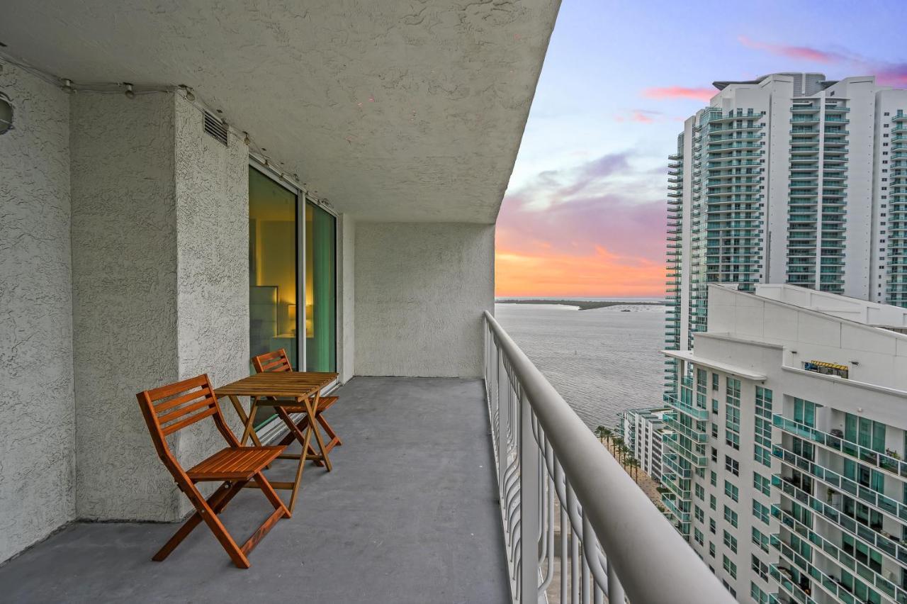 Luxurious 1Br High Rise Condo Brickell-Free Parking Miami Exterior photo